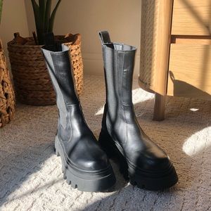 All Rounder - Black Leather Boots